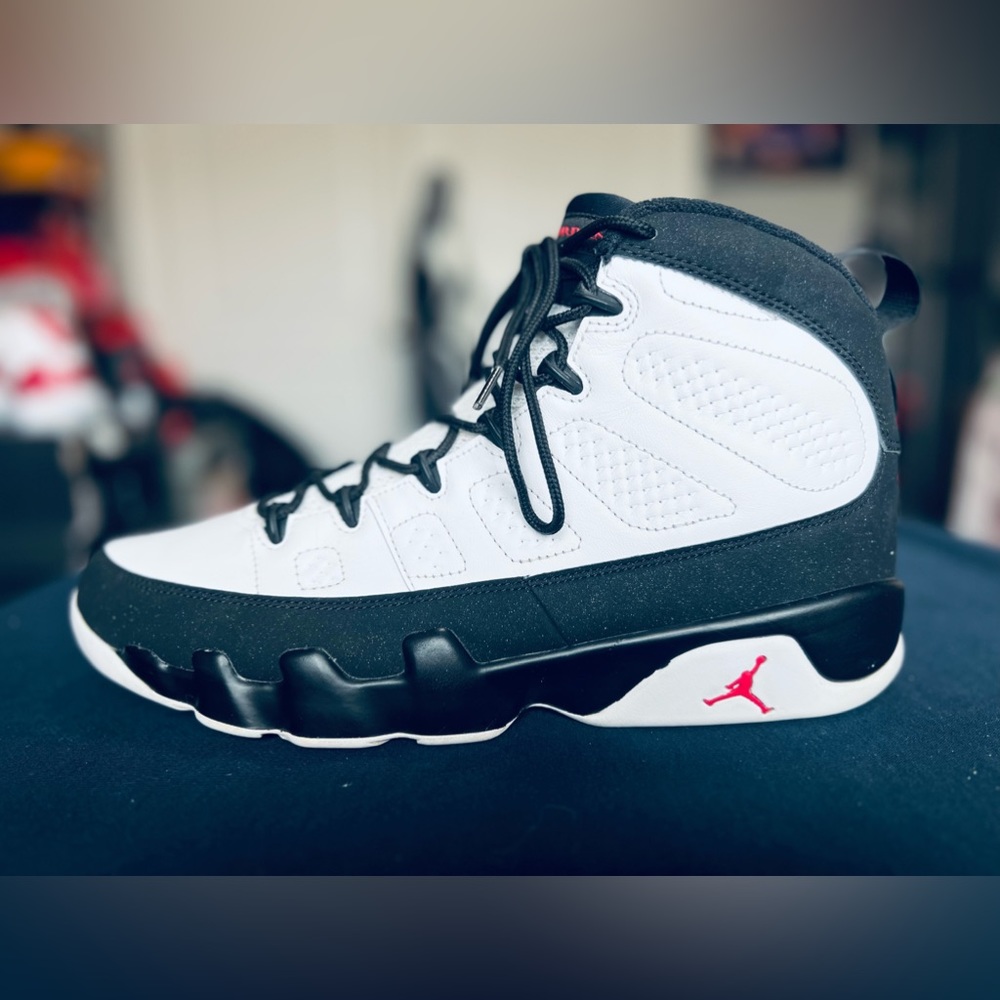 Air Jordan 9 Retro OG